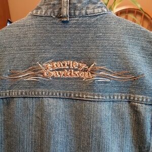 Harley Davidson Jean Jacket Woman’s (snaps)